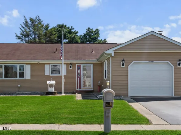 70 Innsbruck Drive, Toms River, NJ 08757