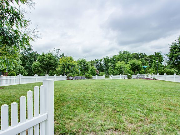 2nd image of 11312 Passion Flower Ln