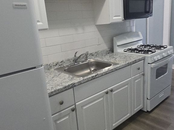 2nd image of 196 Whittenton St Floor 2
