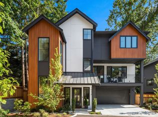 10539 SE 10th Ln, Bellevue, WA
