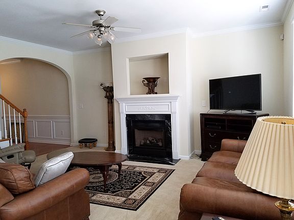 Great room, FP w/gas logs