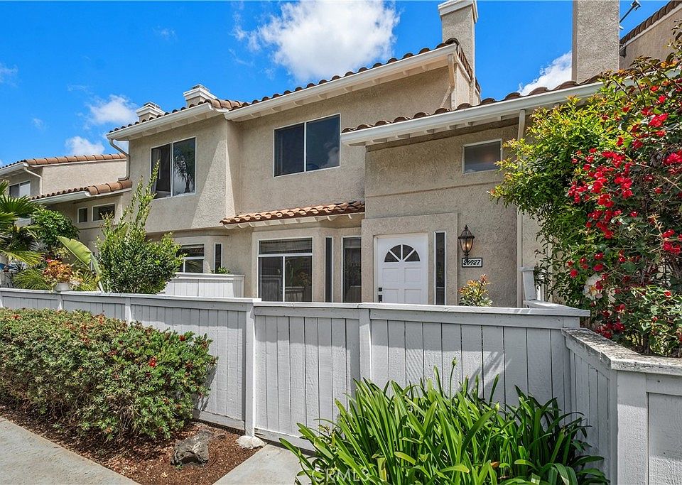 1st image of 26927 Begonia Pl