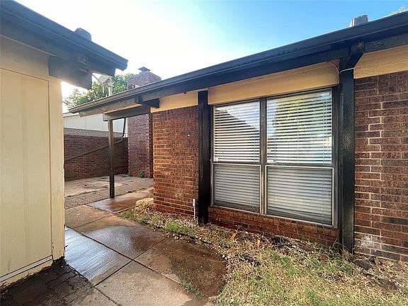 4th image of 5925 Vixen Way