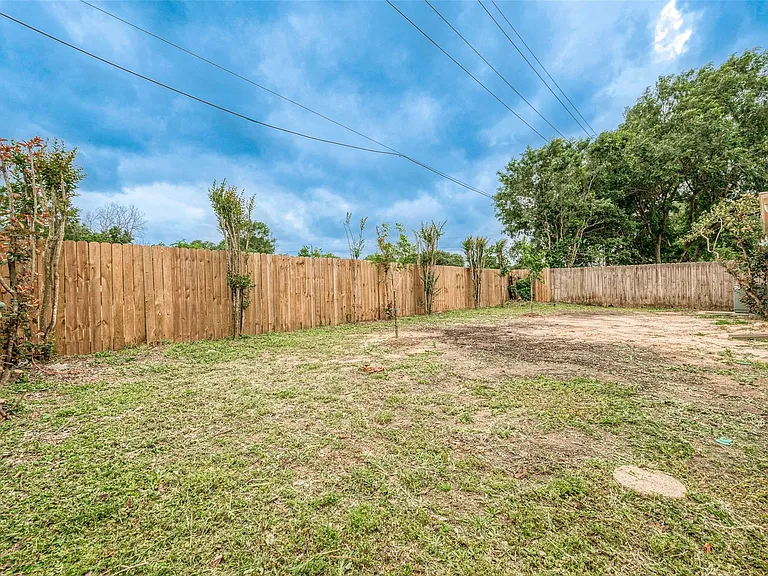 22319 Rangeview Dr — Photo 33