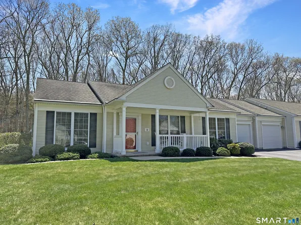 13 Beechwood Drive, Waterford, CT 06385