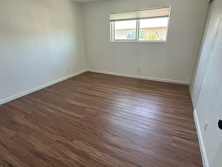 4740 Bandera St — Photo 7