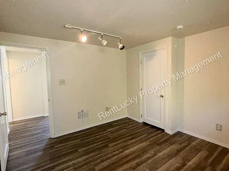 5154 S Augusta St #A — Photo 6