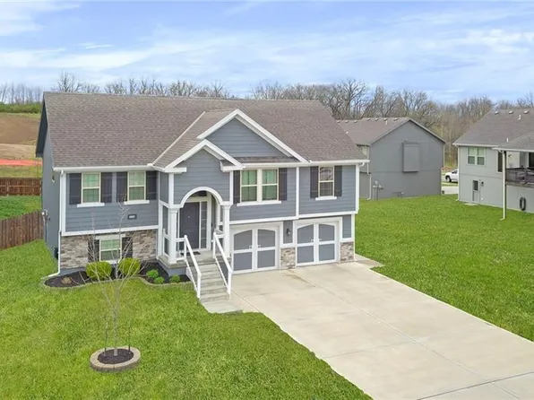 10017 N Lister Ave, Kansas City, MO 64156