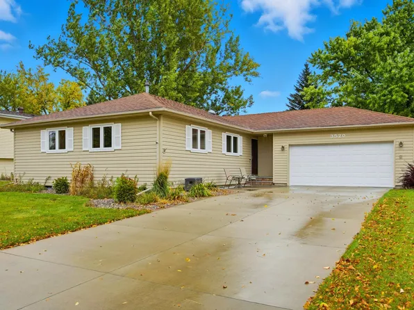 3520 10th St S, Fargo, ND 58104