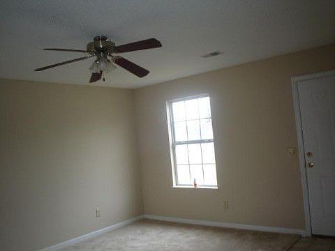 2nd image of 14 Sterling Ridge Ct