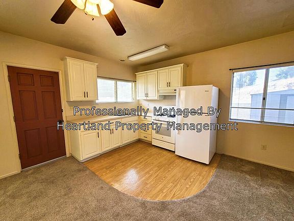 3rd image of 4562 Garfield St
