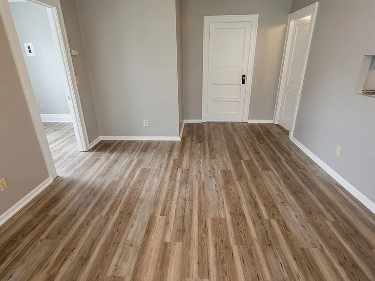 931 Smith Ave S — Photo 3