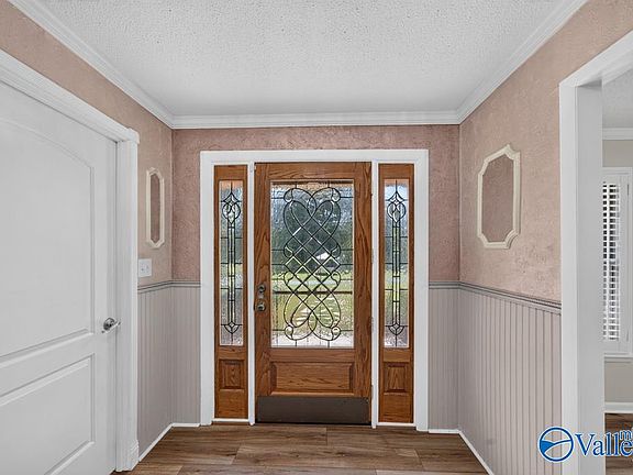 3rd image of 5848 Pleasant Grove Rd