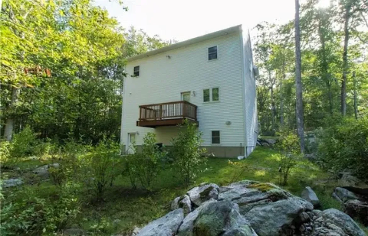 3 bed, 1550 sqft, $4,500 — Photo 3