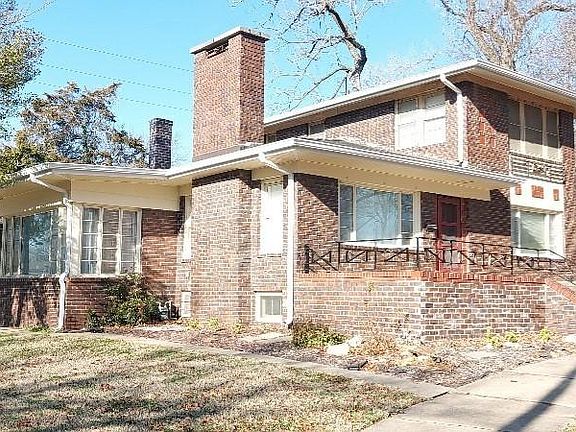3rd image of 1612 S Olive St