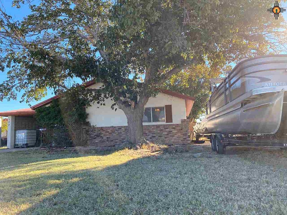 1st image of 108 & 110 N 12th St