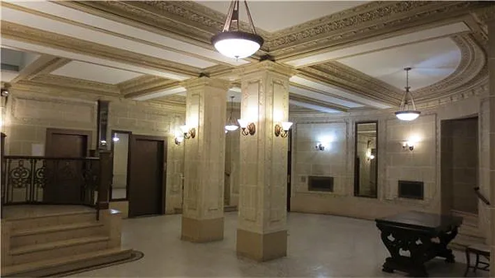 Rented by R New York | media 11