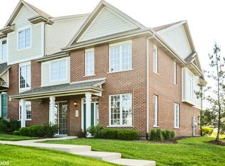 15751 Scotsglen Rd, Orland Park, IL 60462