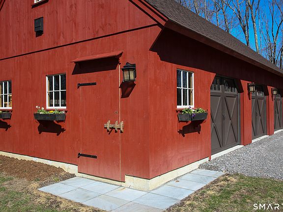 3rd image of 33 Gorham Road