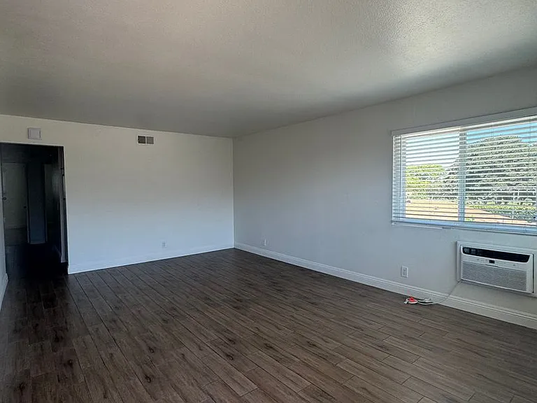 1636 Coriander Dr #A-D — Photo 3