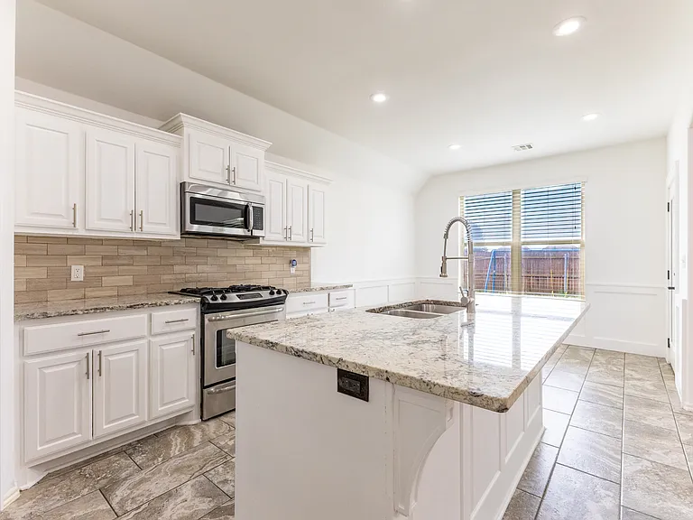 1301 W Elmira Pl — Photo 11