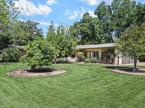 2nd image of 8337 N Bennett Dr