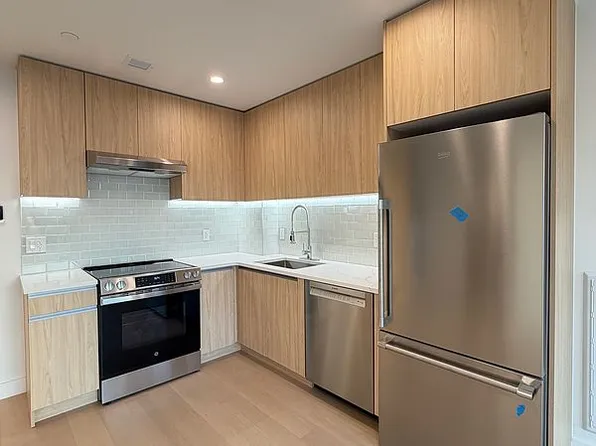 150-02 Northern Blvd #3D, Flushing, NY 11354