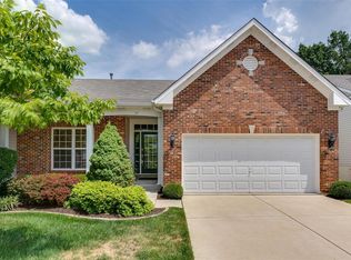 37 Eagle Cove Ln, Saint Charles, MO