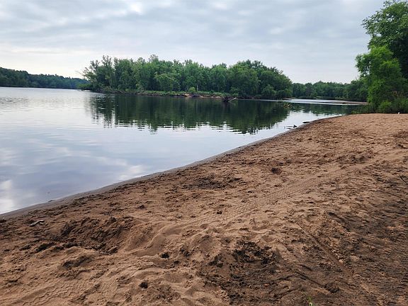 4th image of N2629 River Highland Dr