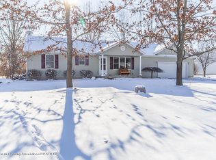 8620 River Bend Dr, Portland, MI 48875