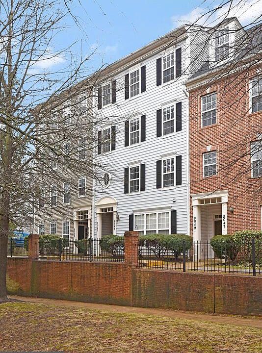 1st image of 8045 Gatehouse Rd #17