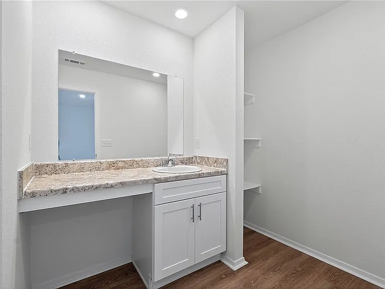 6802 SW Dignity Ave — Photo 28