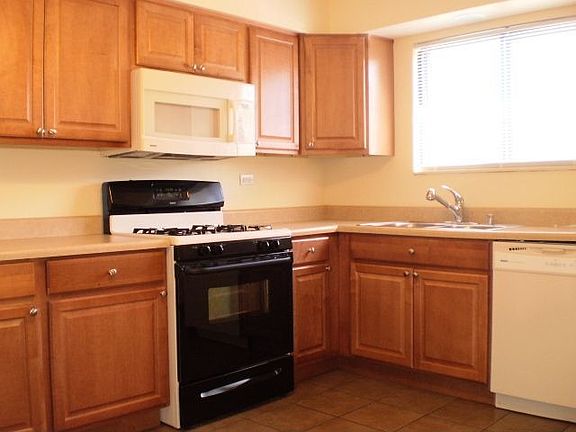 New Maple Cabinets/Countertops/Floor