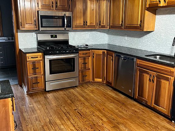 2nd image of 24634 Water St