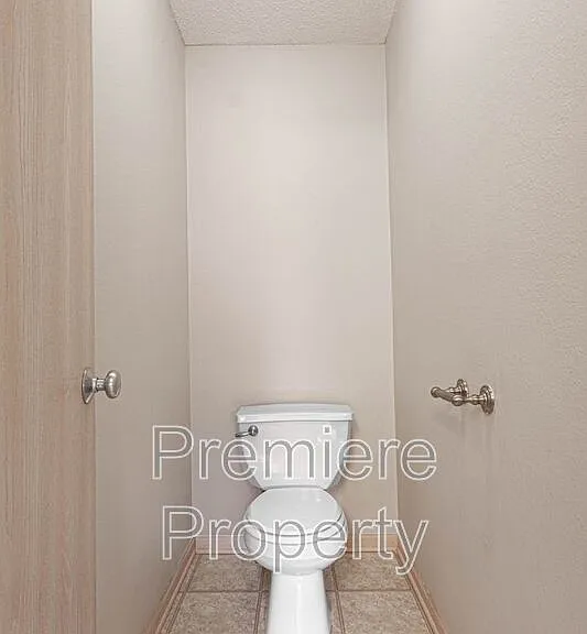 8119 N Elmwood Ave — Photo 12
