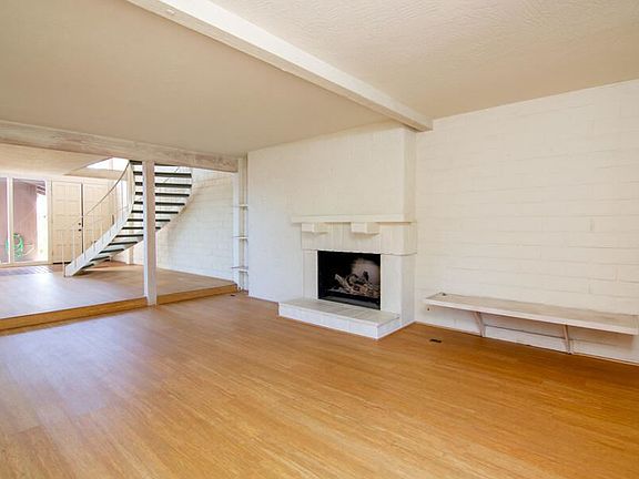 3rd image of 1315 Verano Dr