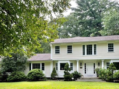 480 Daniels Farm Rd, Trumbull, CT, 06611
