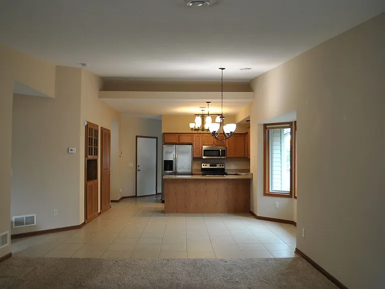 786 Plum Tree Ln — Photo 5