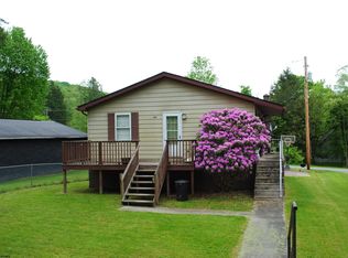 446 Locust Ave, Philippi, WV 26416