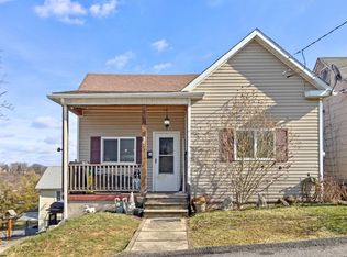 305 Ferry St, Fairmont, WV 26554