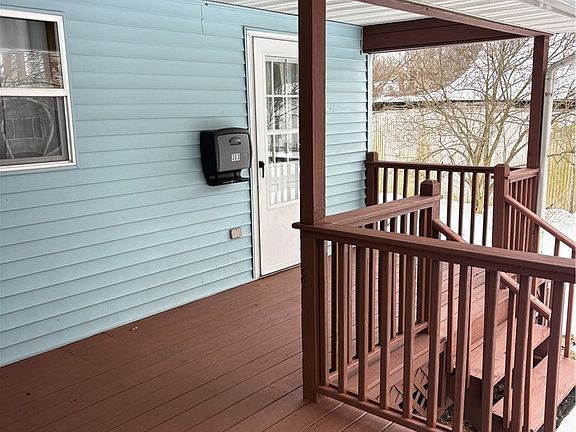 4th image of 303 Barder Ave