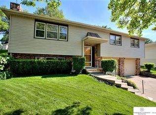 7535 Washington St, Ralston, NE 68127