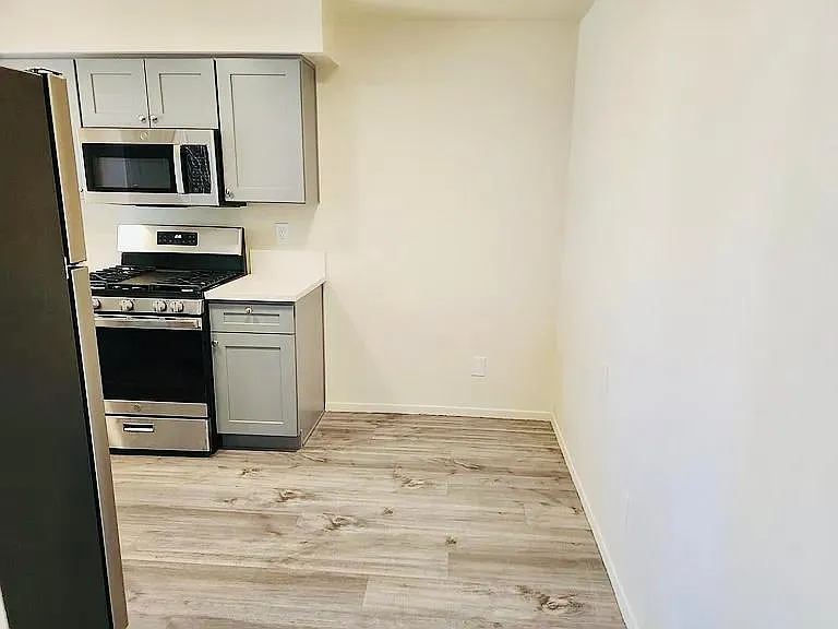 3946 N Vine Ave #A — Photo 3