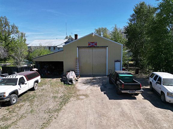5th image of 206 E Alturas Ave