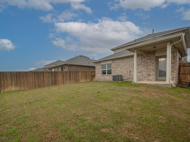 437 Otto Ave — Photo 36