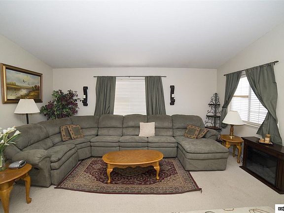 5th image of 54 Badger Creek Ct