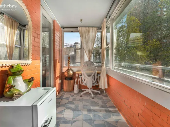 568 Grand Street image 3 of 10