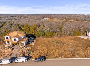 25174 W 141st St, Olathe, KS 66061