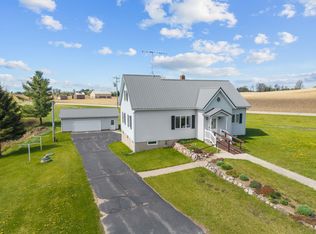 W9789 River Bank Rd, Clintonville, WI 54929