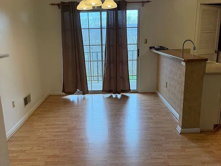 806 Christopher Dr — Photo 14